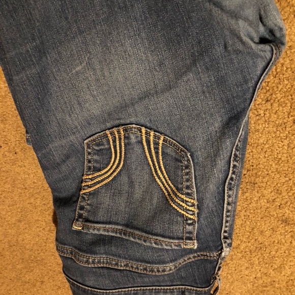 Two pair of Hollister jeans sz 11 - Picture 4 of 5